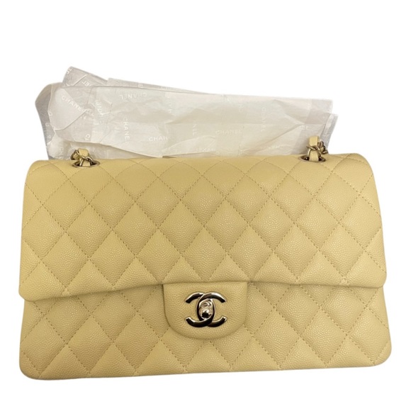 CHANEL Timeless Classic Flap Double Flap bag in Yellow Caviar Leather Medium - Picture 10 of 16